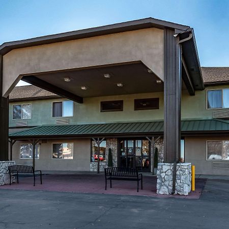 Quality Inn & Suites West Pueblo Exterior foto