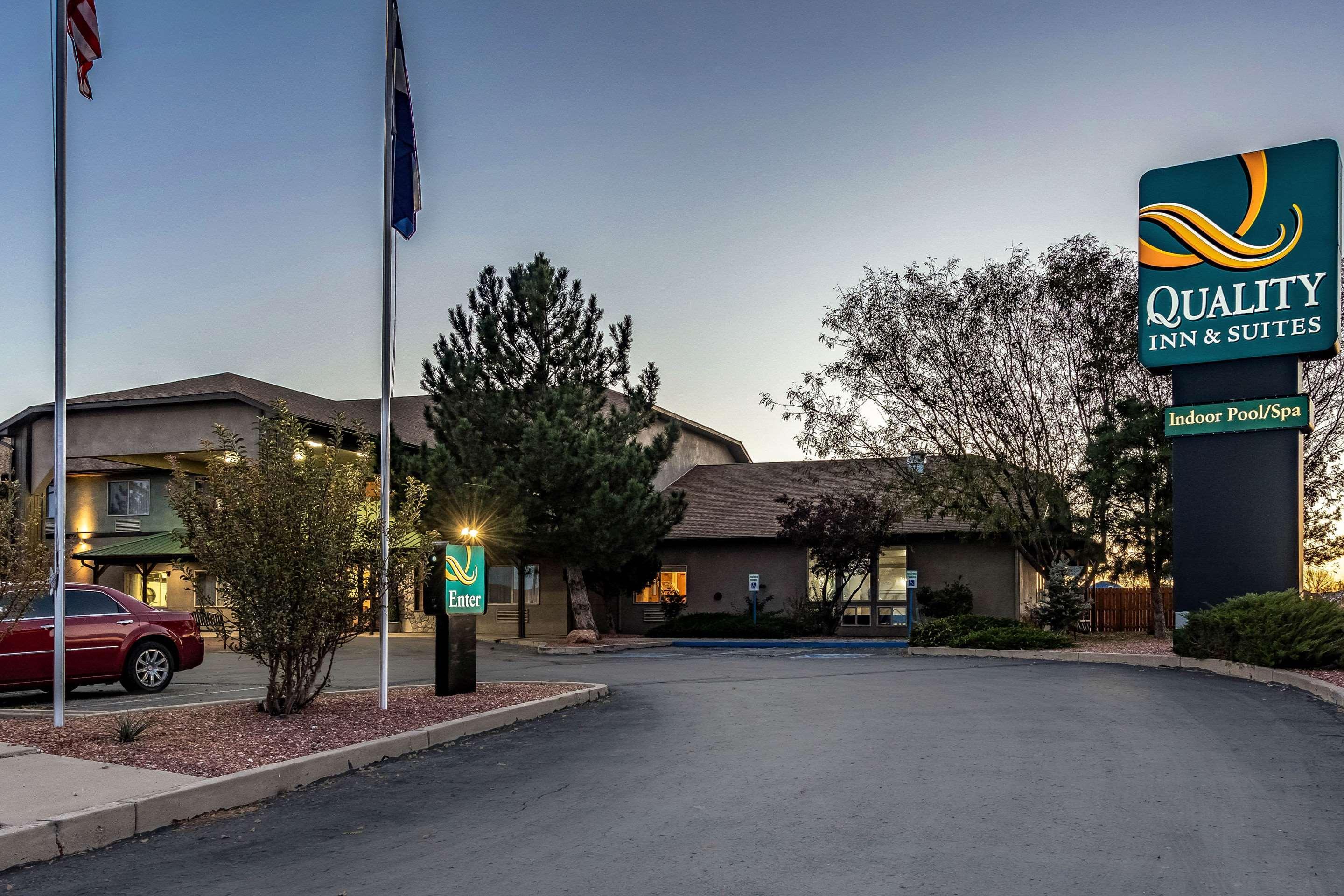 Quality Inn & Suites West Pueblo Exterior foto